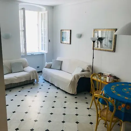 Roma Apartment Levanto